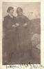 Lorentzen Ruth m venninne våren 1920.jpg