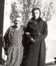 Hugaas Klara gLorentzen og Erna ca 1933.jpg