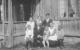 Kjesbu Jon Anton og Maren med familien slutt 1920 årene.jpg